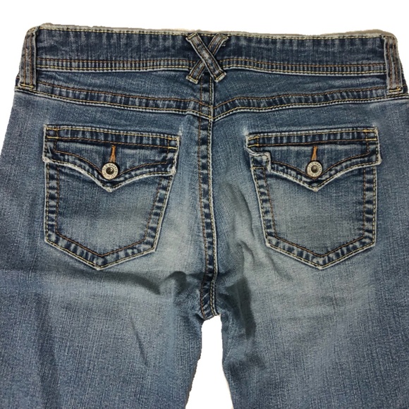 2000’s Low Rise Flared Jeans - Picture 3 of 5